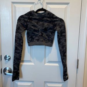 Gymshark long sleeve crop top